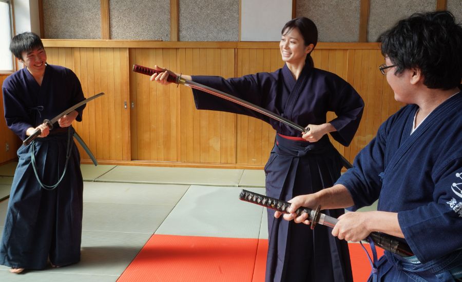 稽古中の画像